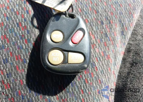 2001 Chevrolet Monte Carlo Ss z USA, uszkodzony, nr VIN 2G1WX15KX19166287